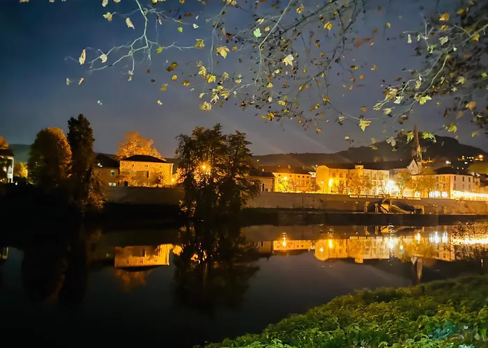 Maison Du Roy/ Upper Cambers *