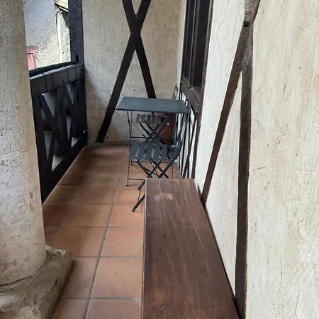 Διαμέρισμα Maison Du Roy/ Upper Cambers Saint-Antonin