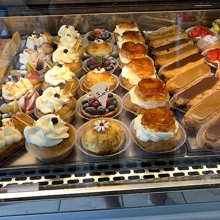 Maison Du Roy/ Upper Cambers