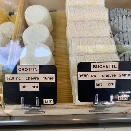 Maison Du Roy/ Upper Cambers *