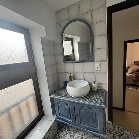 Apartament Maison Du Roy/ Upper Cambers Saint-Antonin-Noble-Val