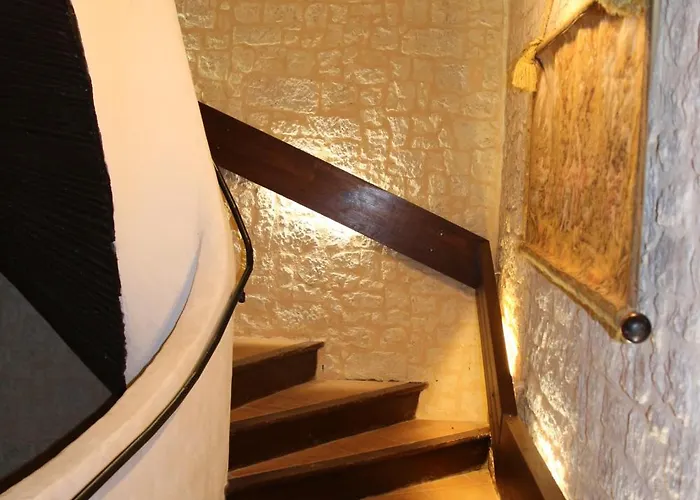 Maison Du Roy/ Upper Cambers