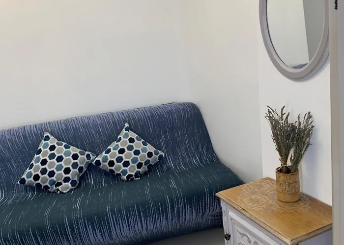 Maison Du Roy/ Upper Cambers Apartment