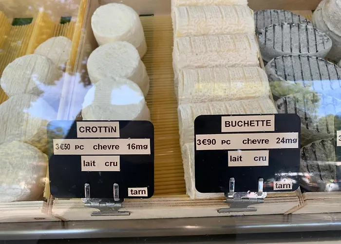 Maison Du Roy/ Upper Cambers *