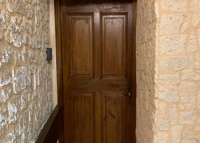 Maison Du Roy/ Upper Cambers Appartamento Saint-Antonin